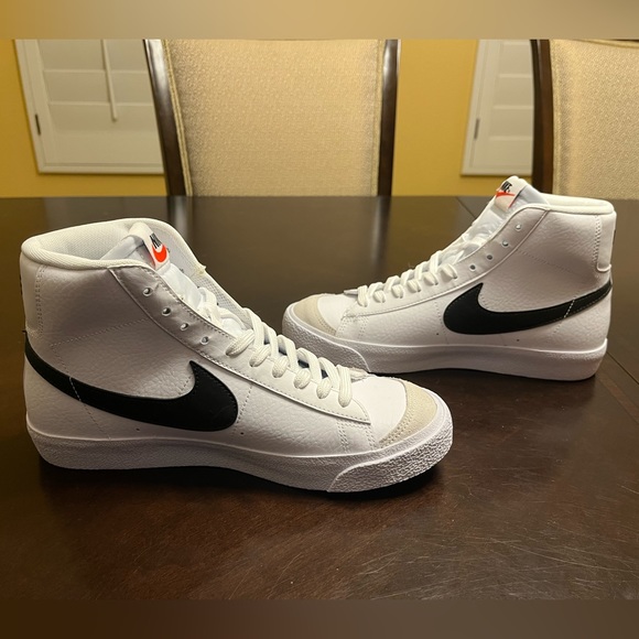 New Nike blazer Mid 77 Leather White Black Sneaker Shoes Size US 7Y - Picture 10 of 12